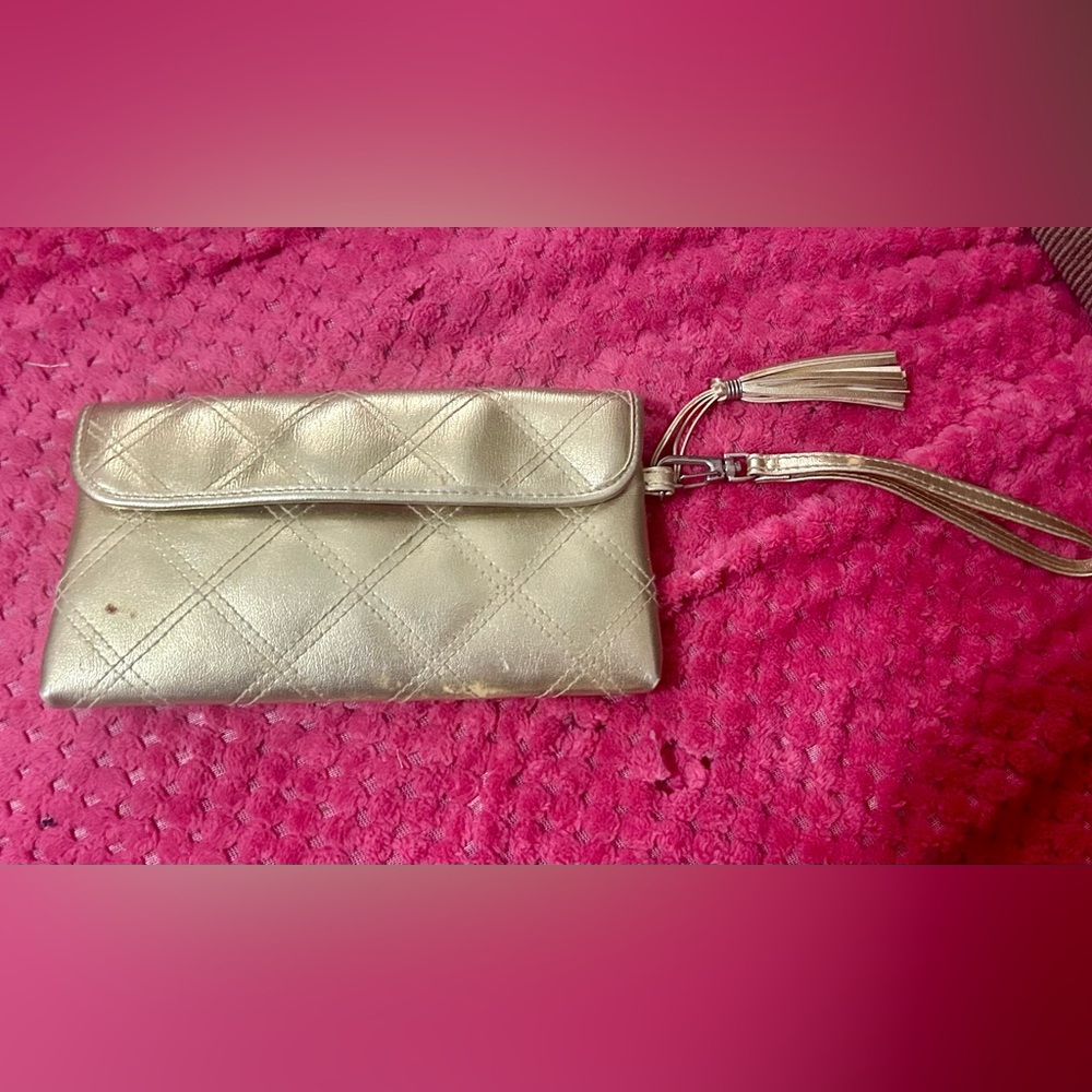 Pout Cosmetics Quilted Clutch